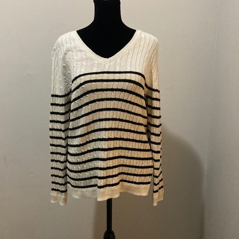 Croft & Barrow‎ Women’s Striped V-Neck Sweater